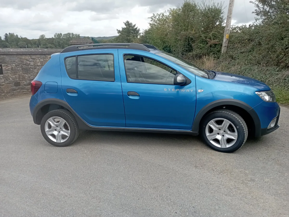 Dacia Sandero ]Stepway] 2017 - Image 2