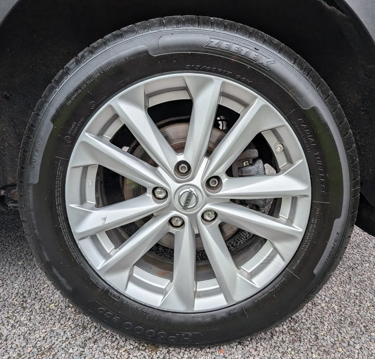 Nissan Qashqai 2015 LOW KMS /FULL SERVICE HISTORY - Image 3