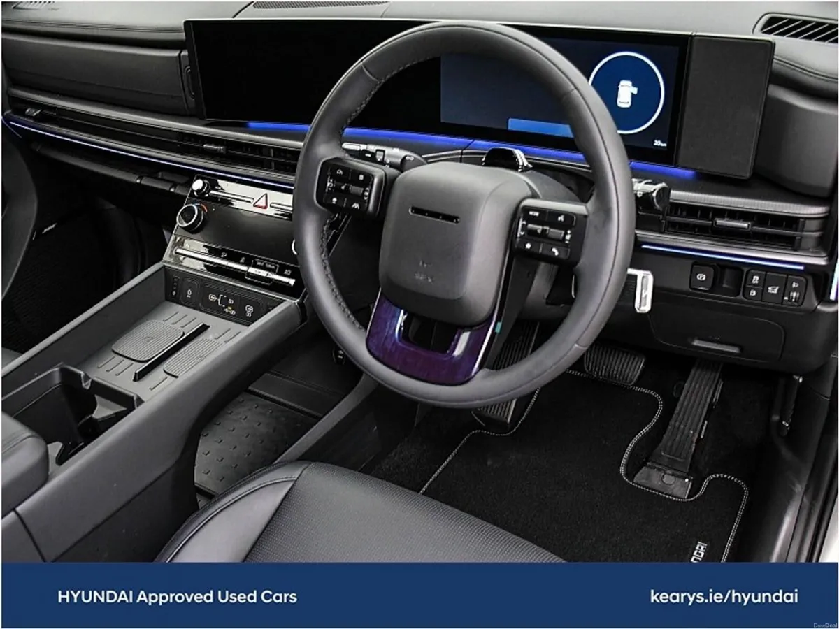 Hyundai Santa Fe Premium Calligraphy PHEV - Image 6