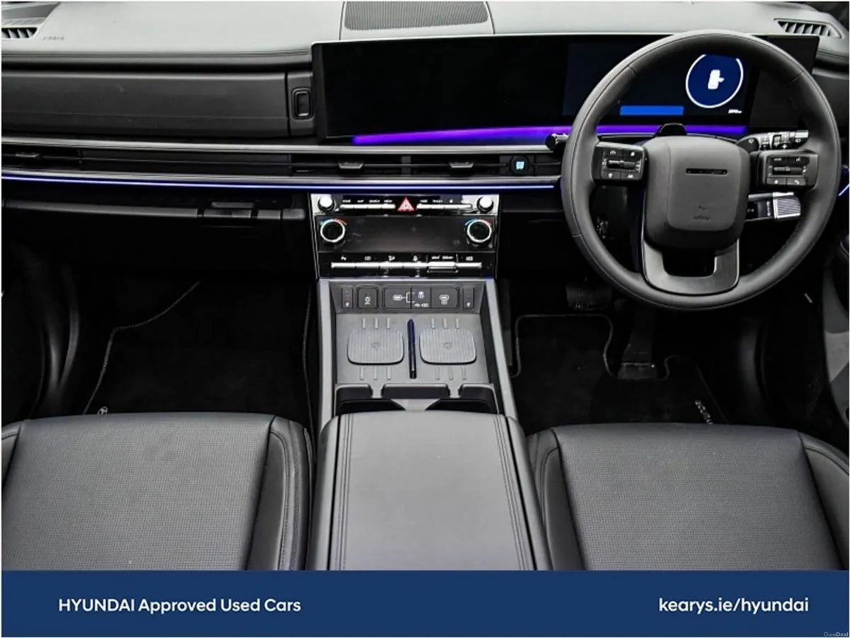 Hyundai Santa Fe Premium Calligraphy PHEV - Image 4