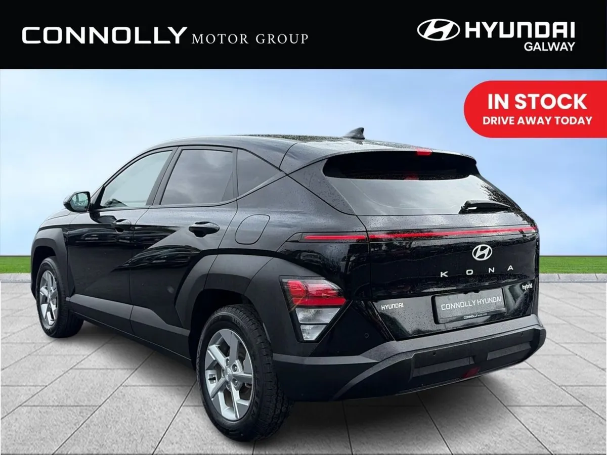 Hyundai KONA 1.6 HYBRID Signature Auto - Image 2