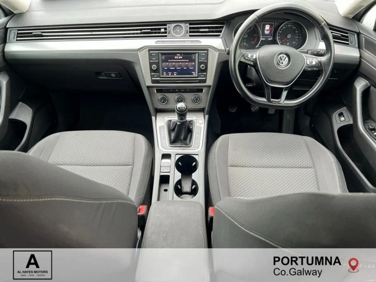 Volkswagen Passat 1.6 TDI 120HP Trendline - Image 2