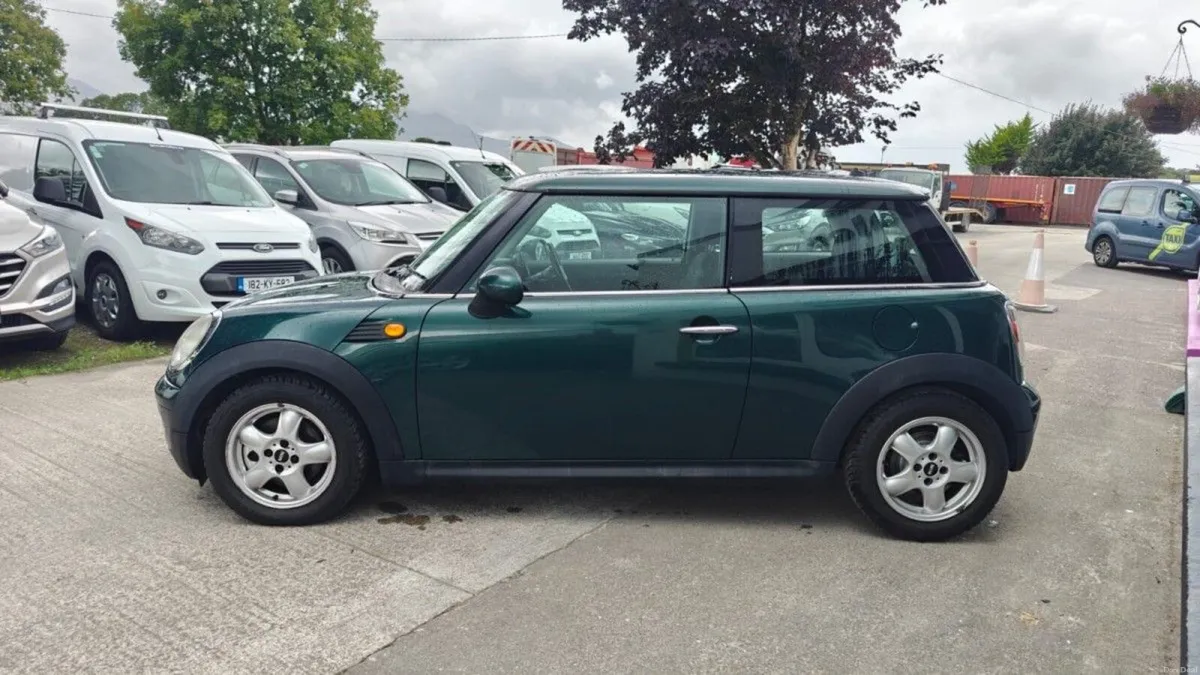 Mini Cooper 1.6 Cooper - Image 4