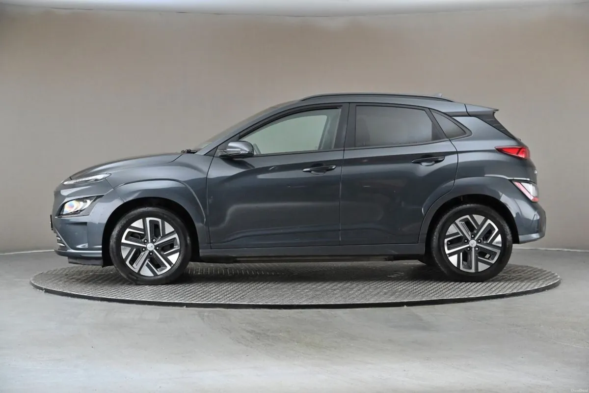 Hyundai KONA EV PREMIUM 64KWH - Image 5