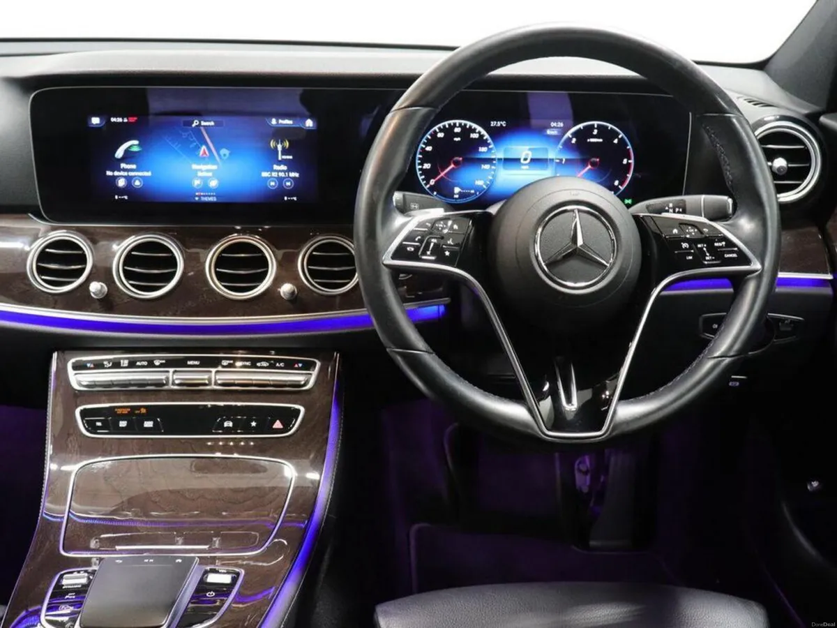 212 Mercedes-Benz E 300 DE Amg Line - Image 4