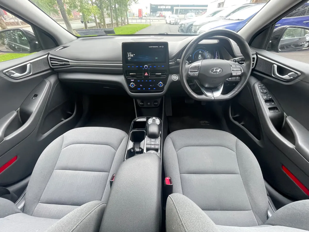 SOH 93.2% PREMIUM-38KWH-APPLE PLAY-120TAX - Image 3