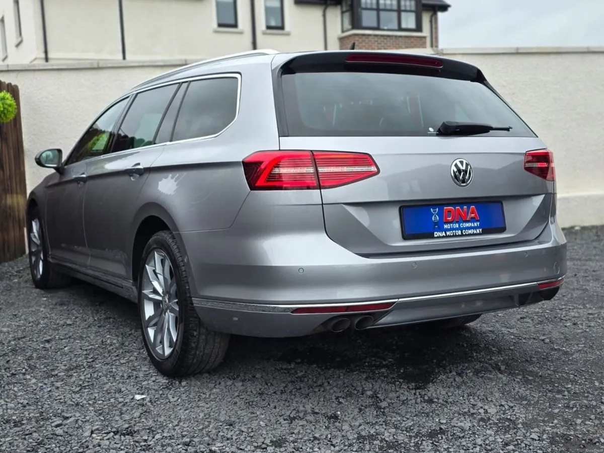 Volkswagen Passat 2.0 TDI 240BHP - LOW KMS - Image 5