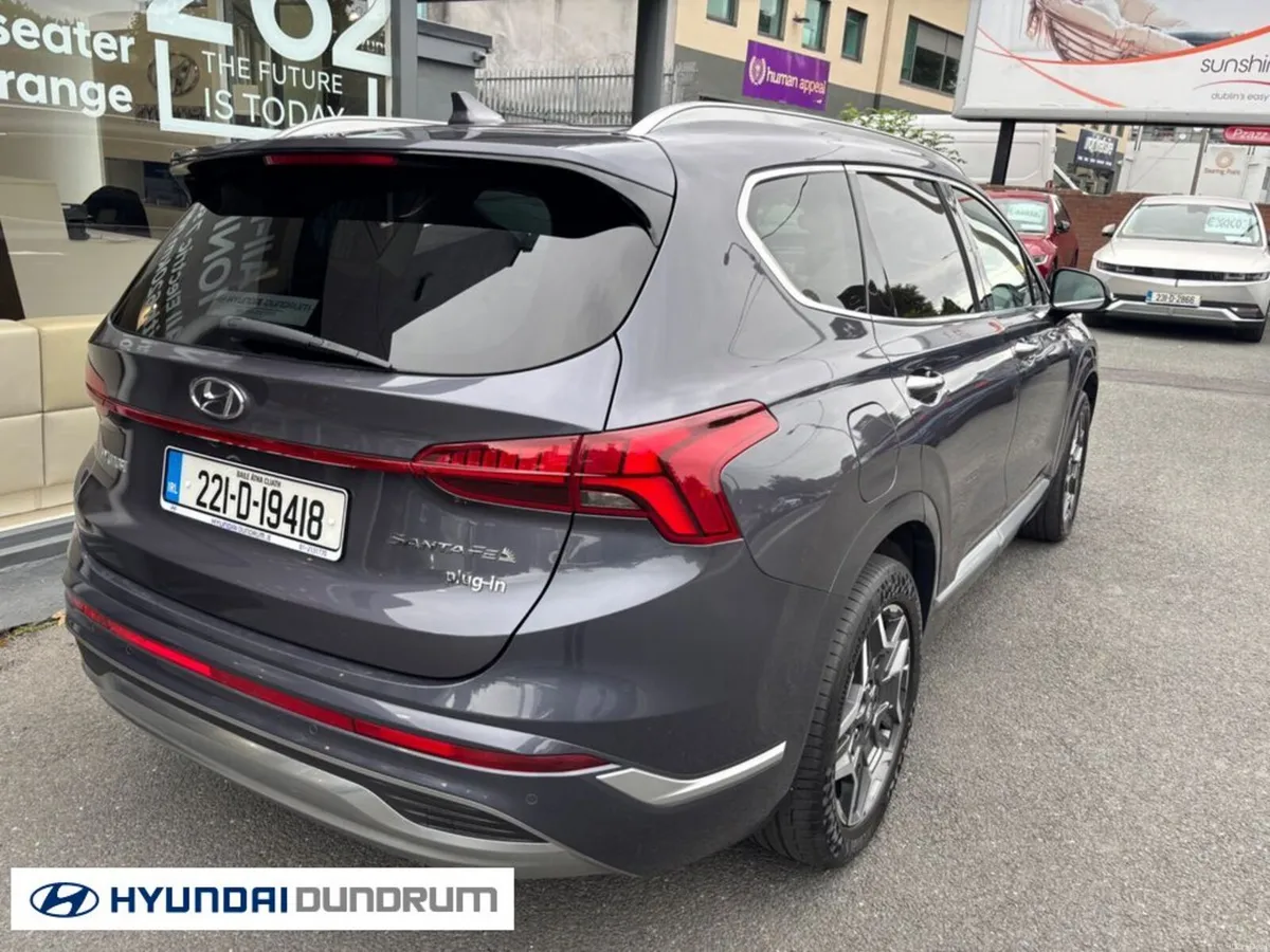 Hyundai Santa Fe Phev 7 Seater - Image 4