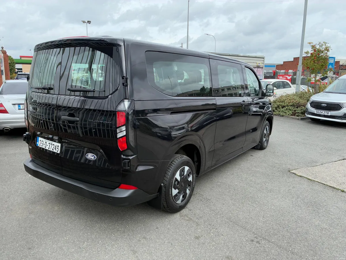 Wheelchair Accessible Taxi Ford Custom Kombi9Seats - Image 6