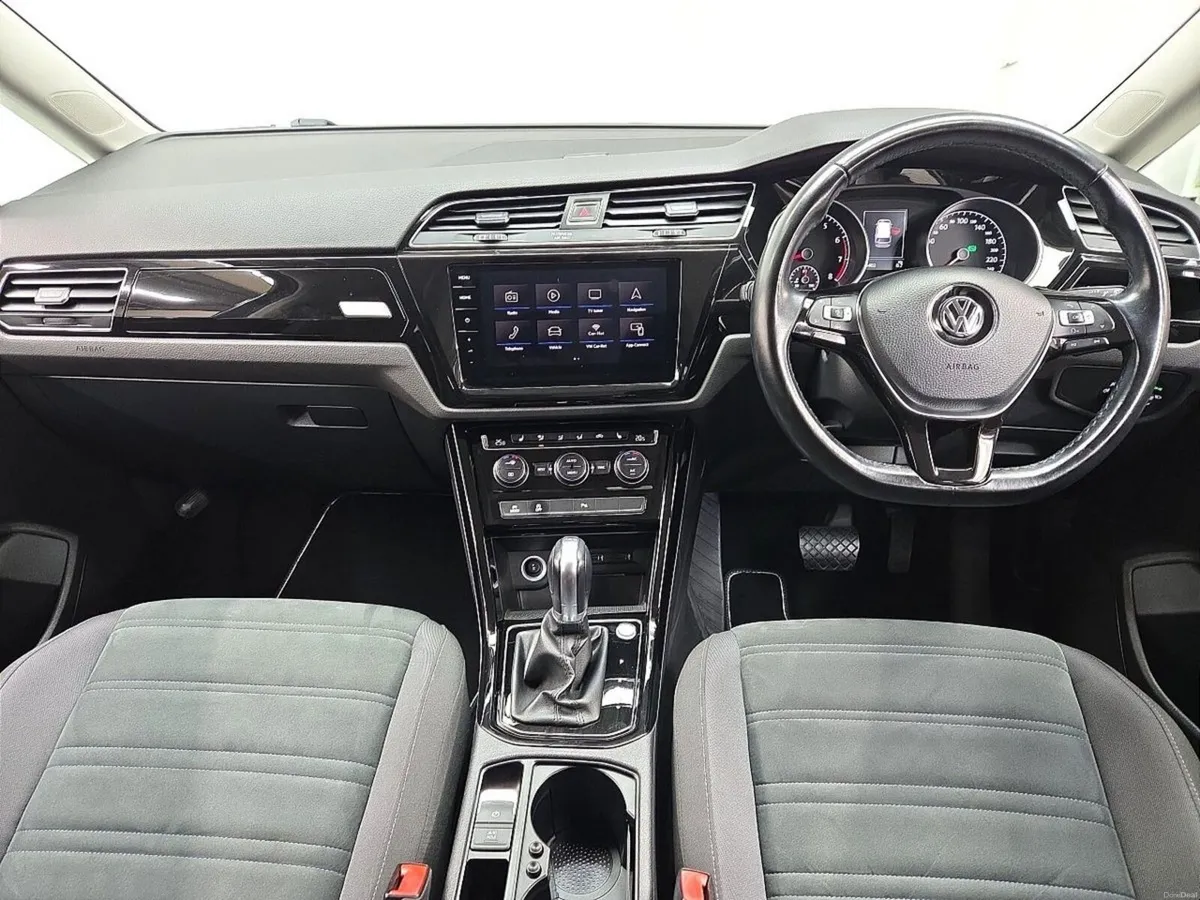 Volkswagen Touran TSI Highline DSG - Image 3
