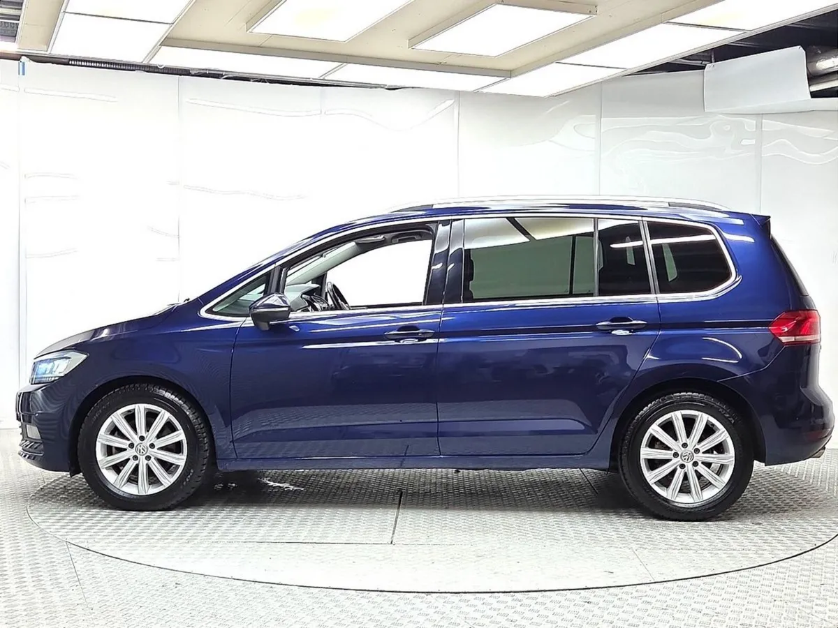 Volkswagen Touran TSI Highline DSG - Image 5