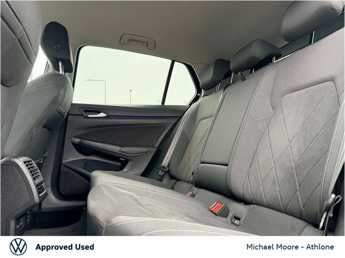 Volkswagen Golf 2.0 TDI 115HP Style - Image 6