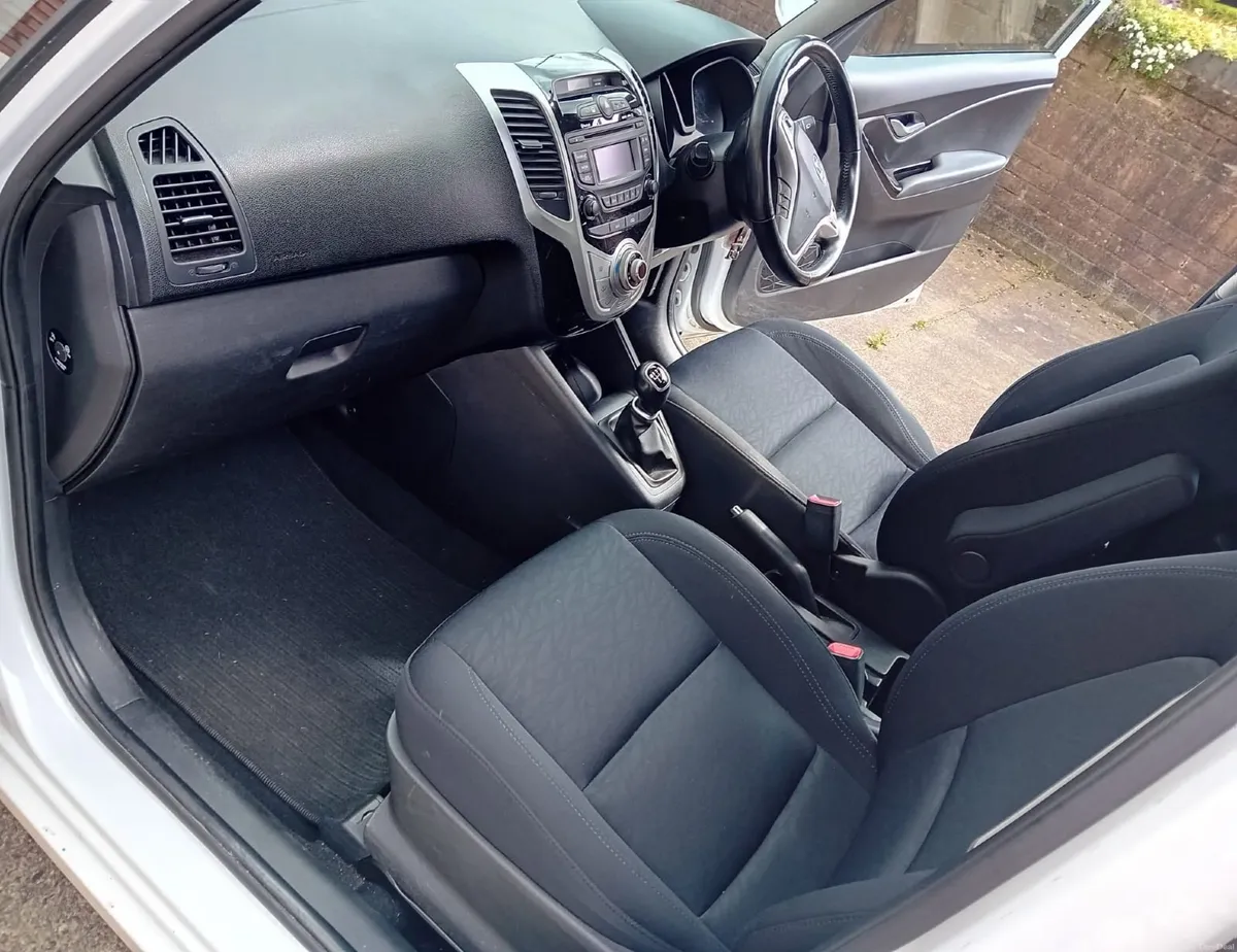 Hyundai ix20 2017 - Image 5