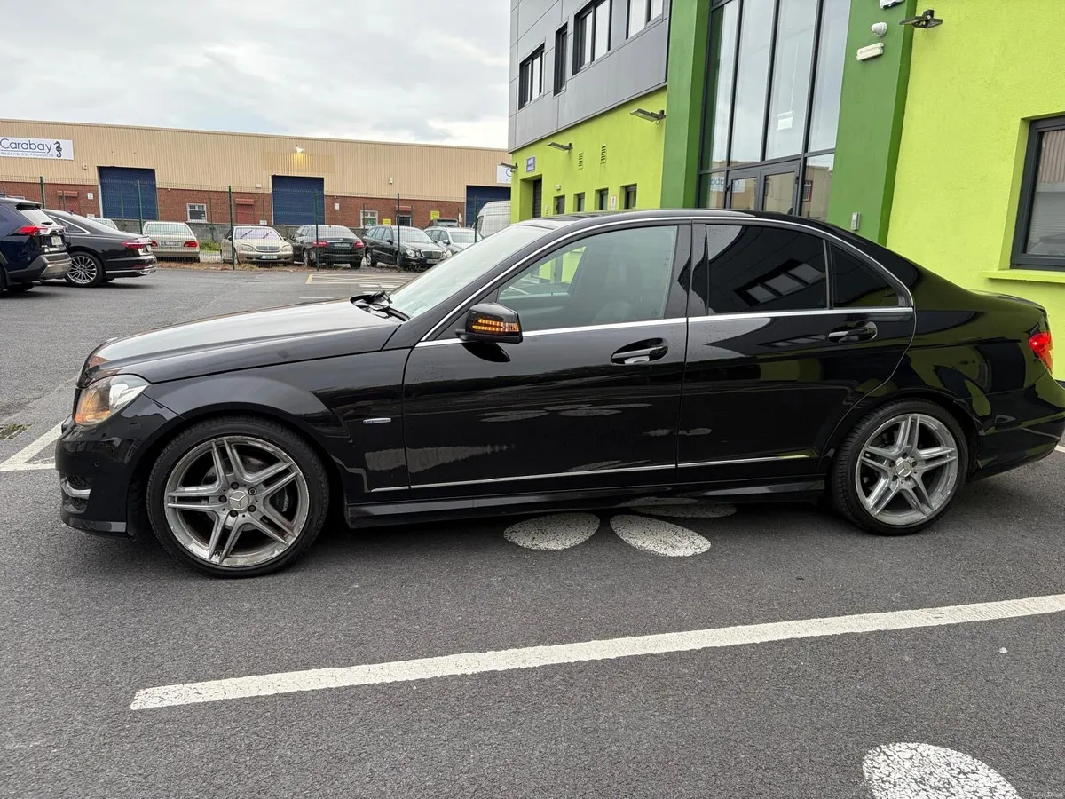 12 Mercedes C180 AMG Sport auto NCT/Tax 2027 - Image 4