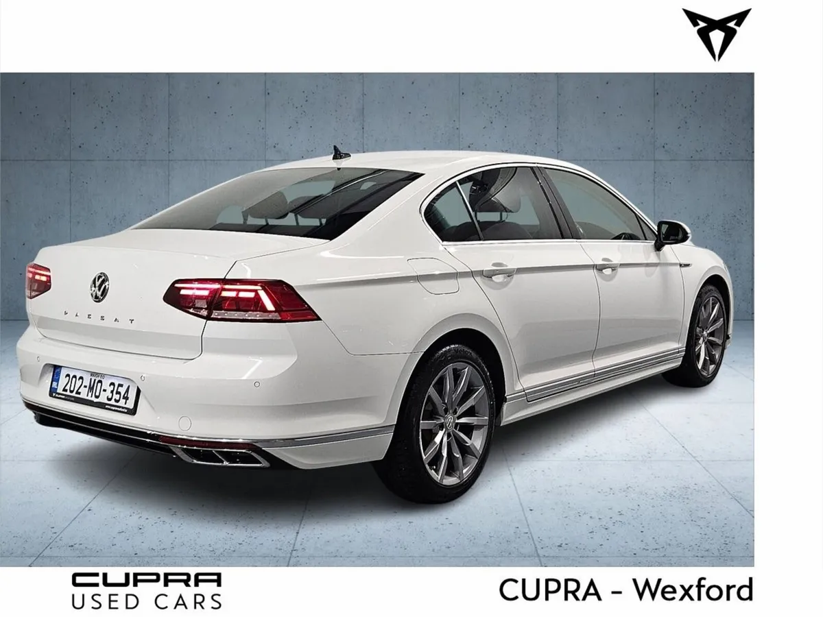 Volkswagen Passat 1.5 TSI 150HP R-Line - Image 4