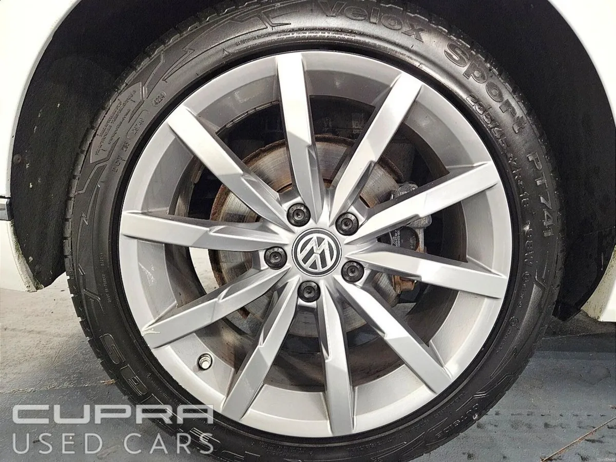 Volkswagen Passat 1.5 TSI 150HP R-Line - Image 6