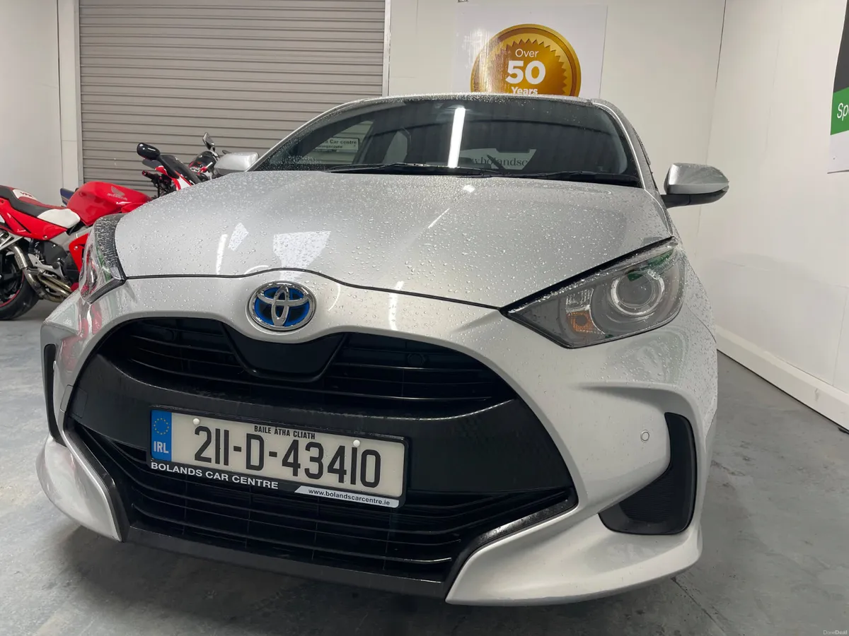 2021 Toyota Yaris Hybrid 1.5 Automatic 5dr Model - Image 4