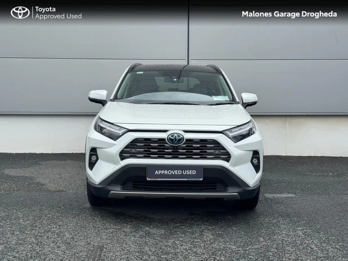 Toyota RAV4 2.5 Hybrid Platinum *Tow Bar* Call Now - Image 4