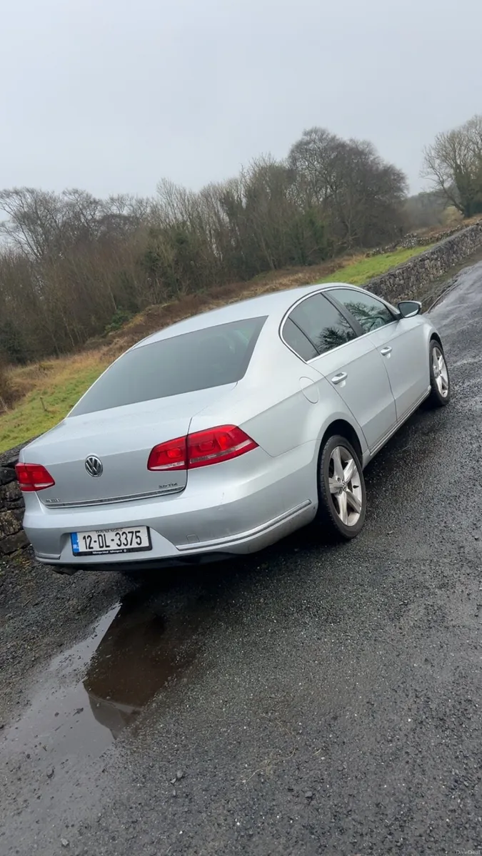 Car - Image 4