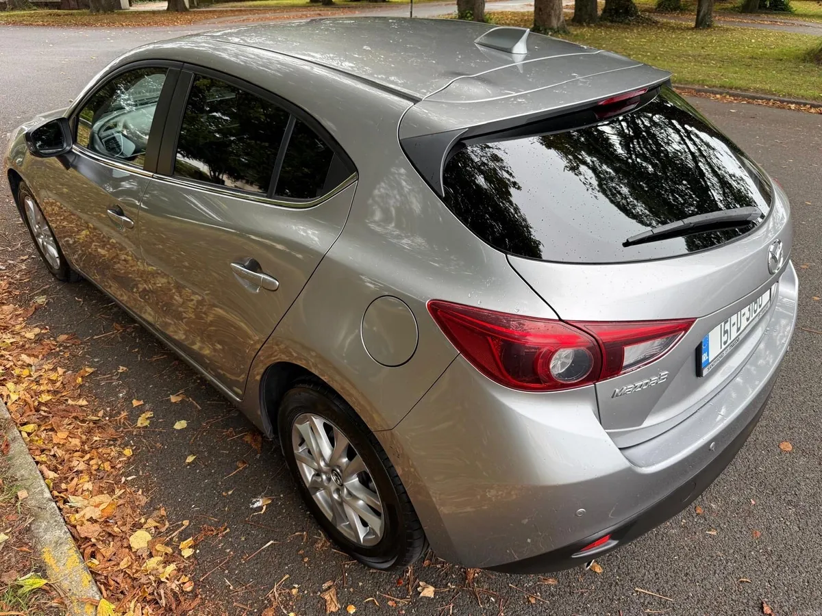 Mazda 3 Diesel Tiny milage - Image 4