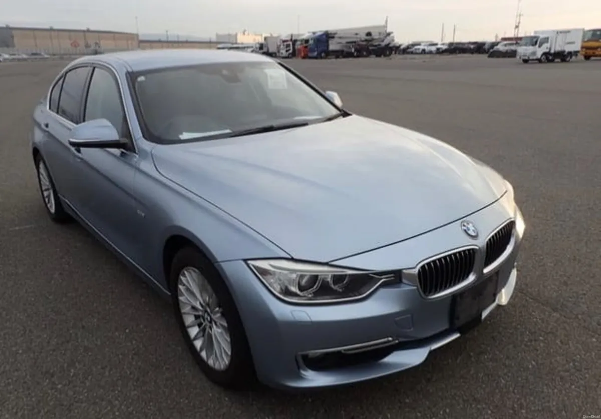 BMW 3-Series 2015 151MH6227 - Image 1