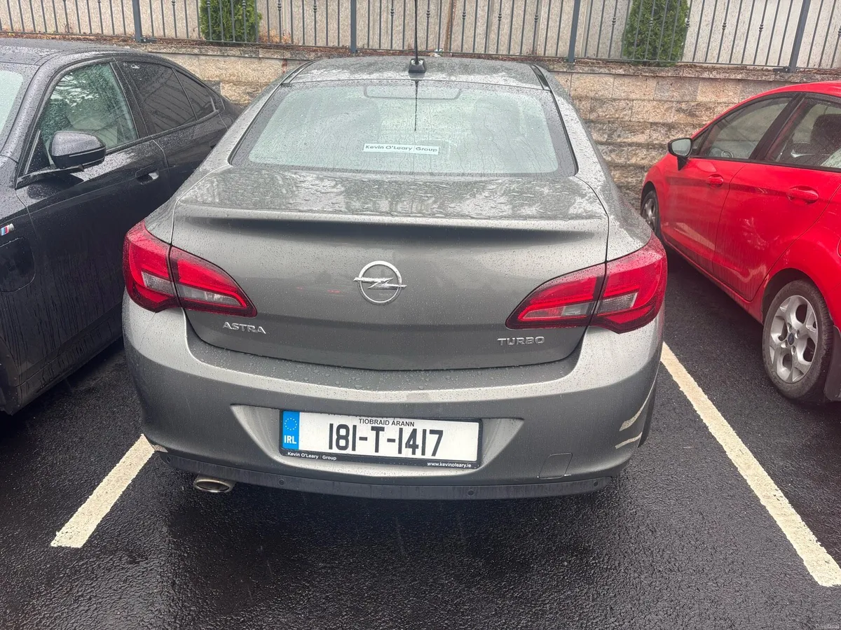 Opel Astra Astra 1.4 Turbo SCRI saloon 2018 - Image 1