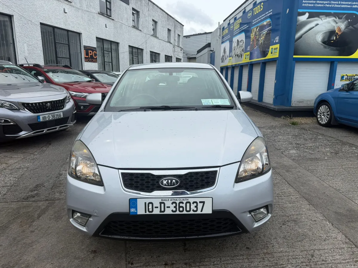 Kia Rio 2010 - Image 2