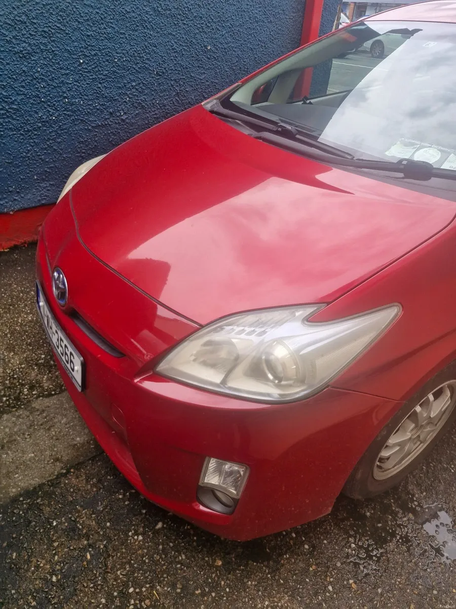 Toyota Prius 2011 - Image 1