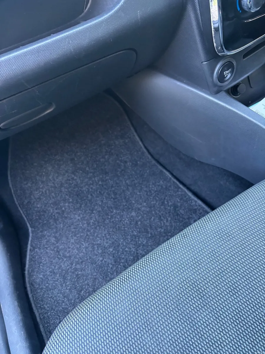 Renault Clio 2013 - Image 6