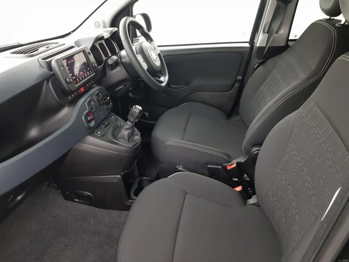 Fiat Panda Panda Cross 1.0 70 HP 5 Seat - Image 4