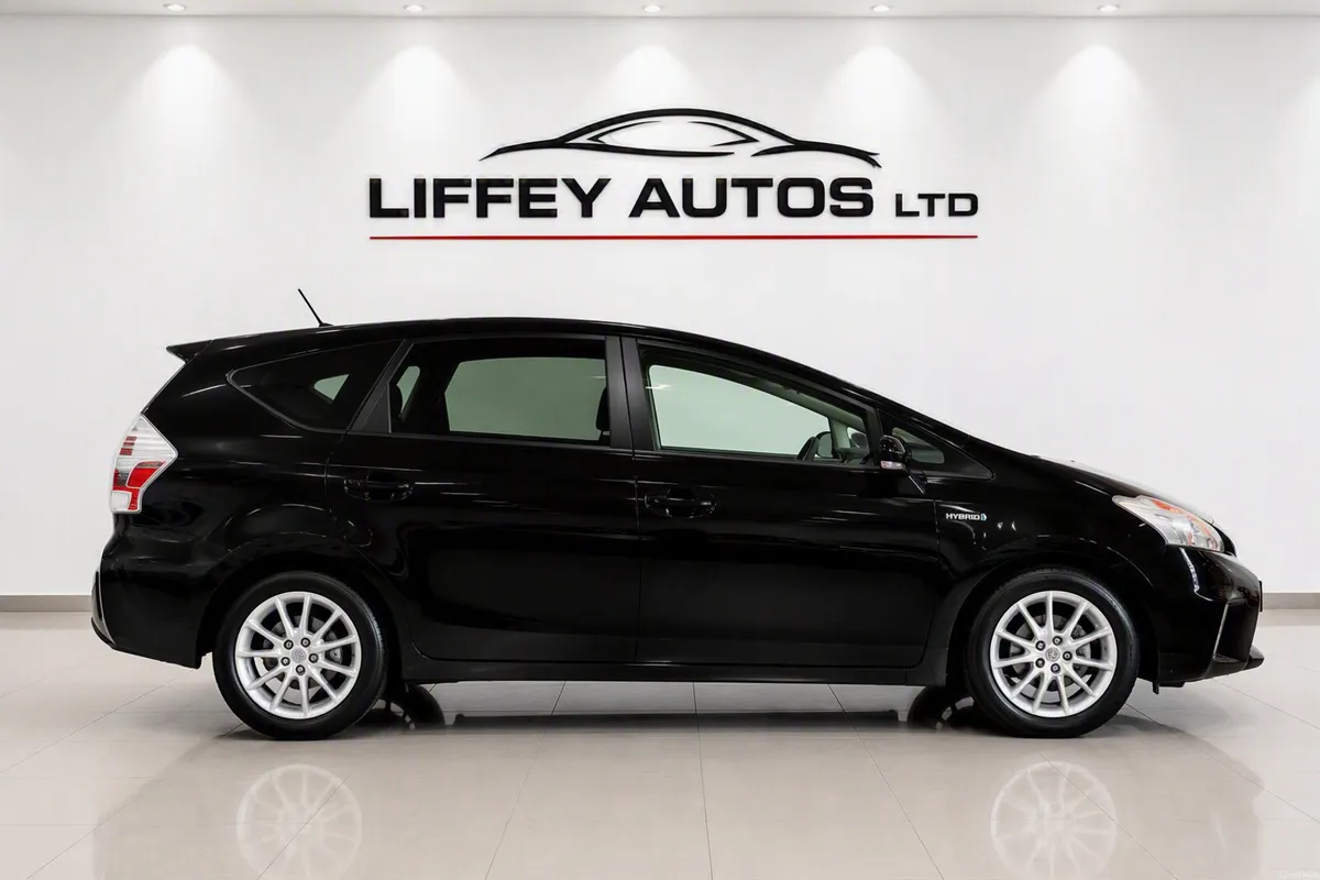 2013 Toyota Prius Alpha 1.8 Hybrid Automatic - Image 3