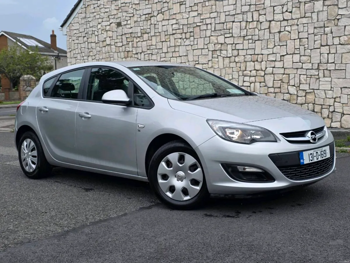 Opel Astra - Image 1