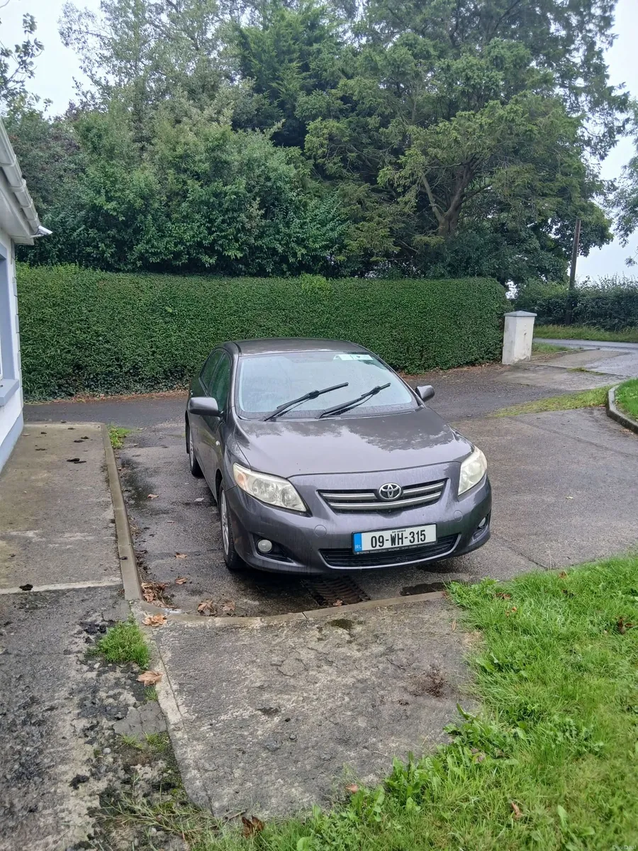 Toyota Corolla 2009 - Image 1