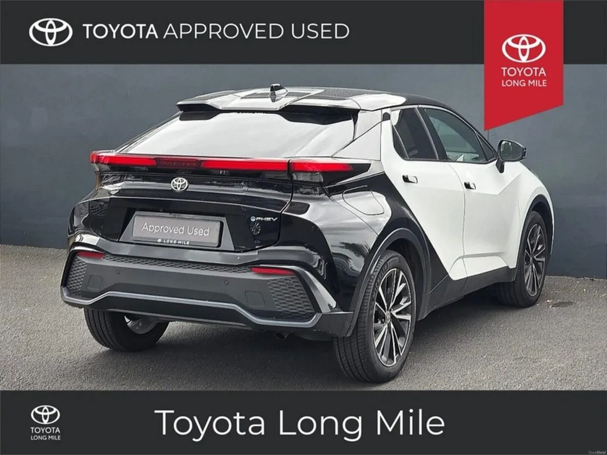 Toyota C-HR PHEV Premier (LEATHER SEATS) Irish Car - Image 2