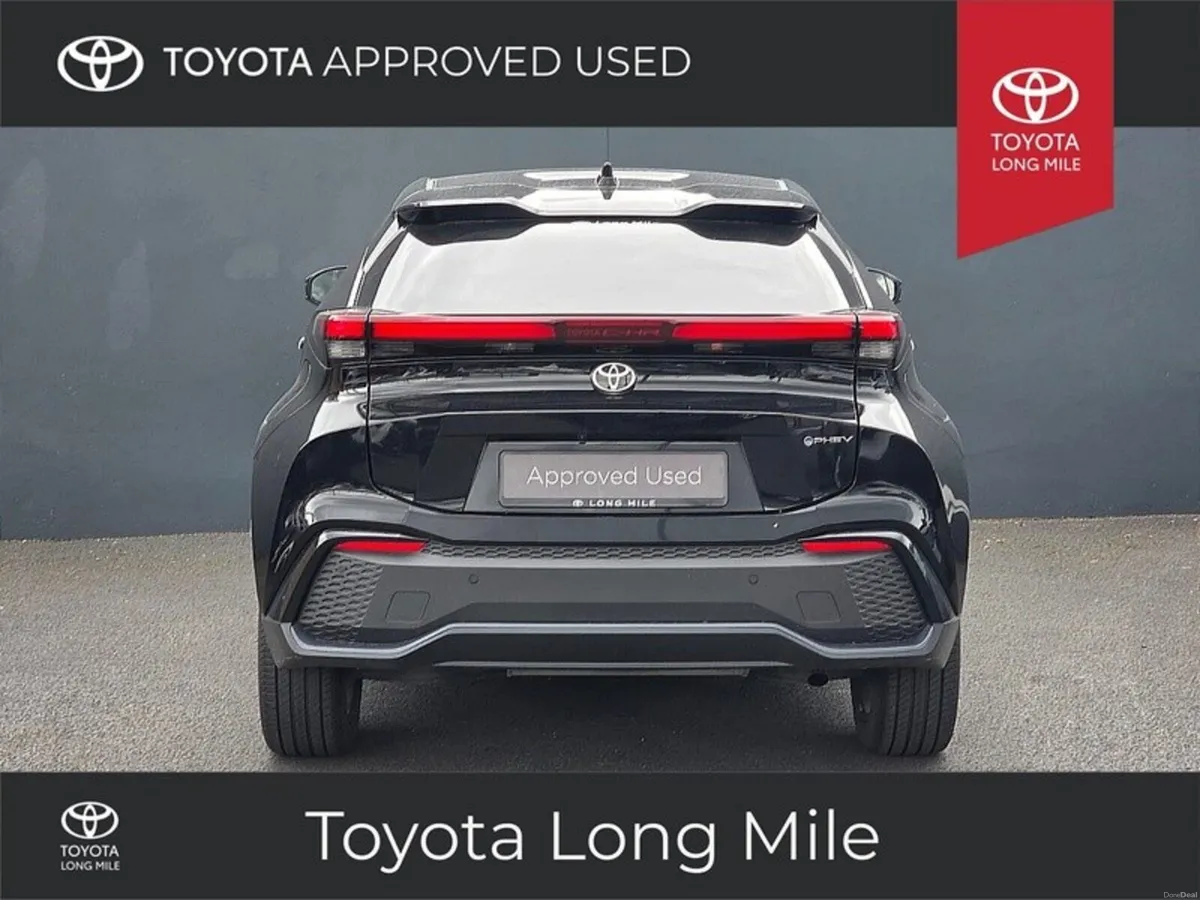 Toyota C-HR PHEV Premier (LEATHER SEATS) Irish Car - Image 4