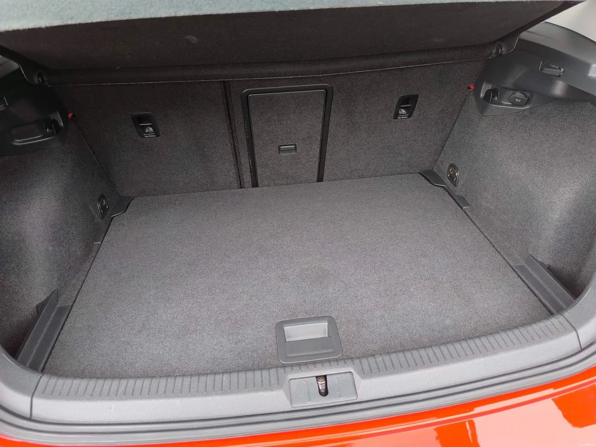 Spotless VW Golf 1.2 TSI Auto (GTI Pack) - Image 5