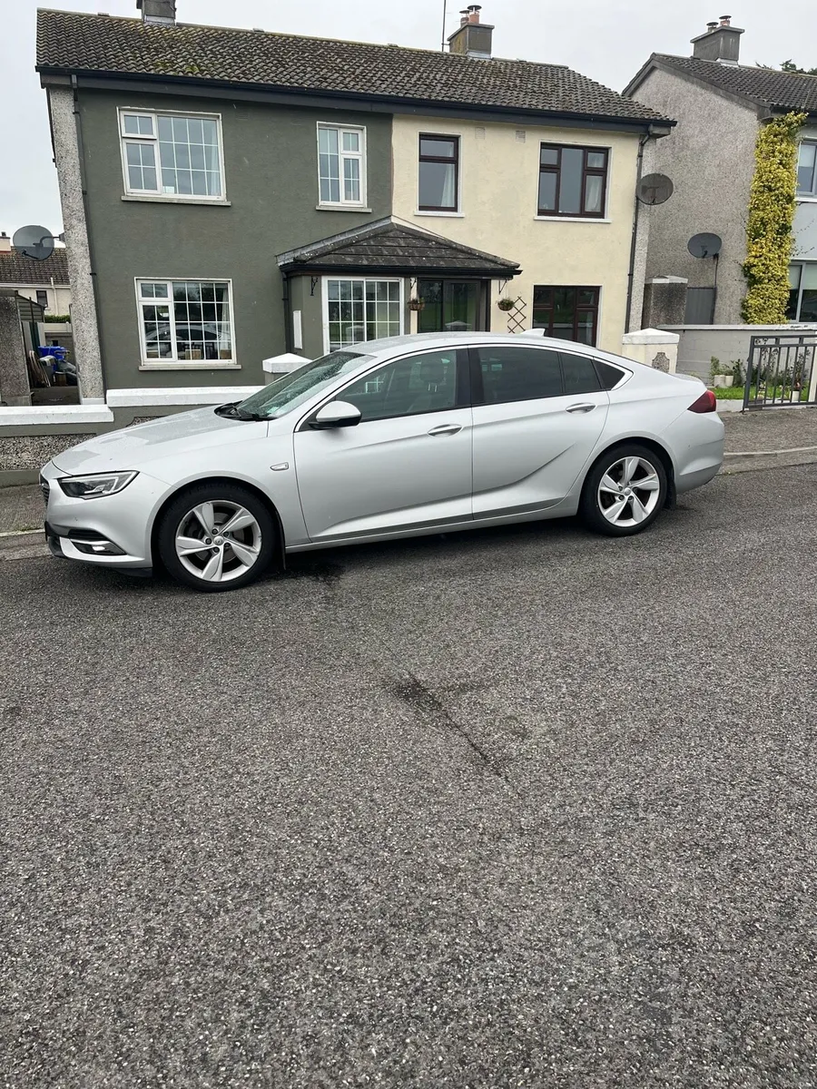 Opel insignia - Image 1