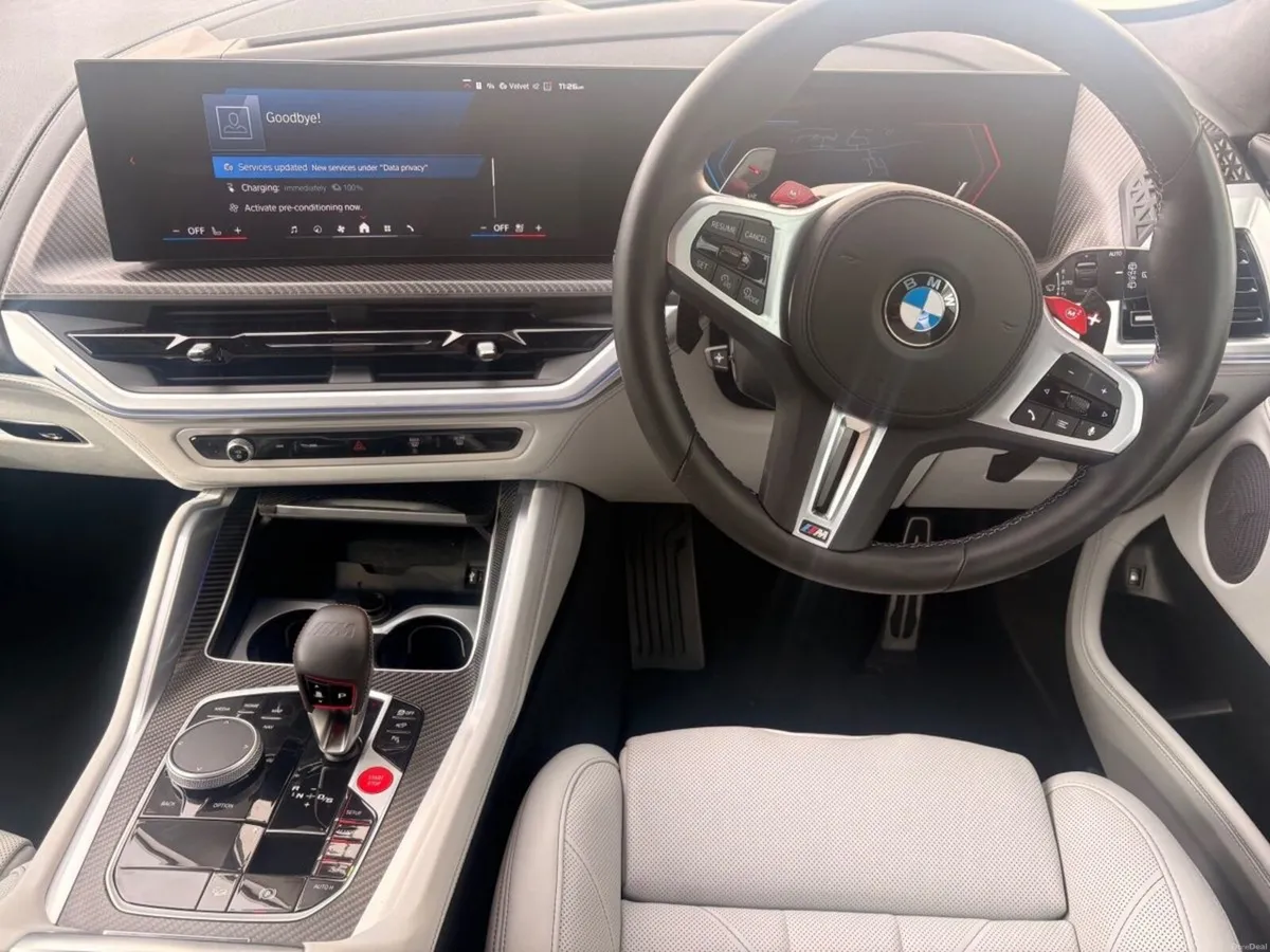 BMW XM 50e - Image 5