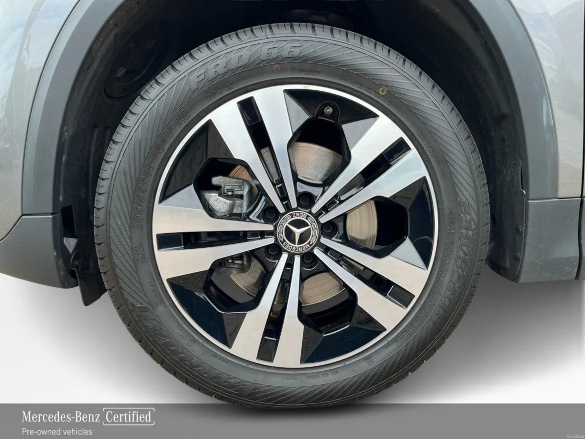 Mercedes-Benz GLA 180D Progressive Plus Compact SU - Image 5