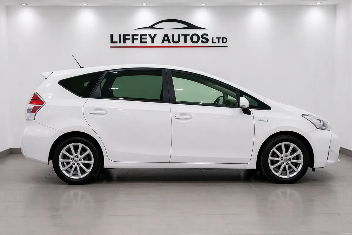 Toyota Prius Alpha 2013 Hybrid Automatic 126000KM - Image 3