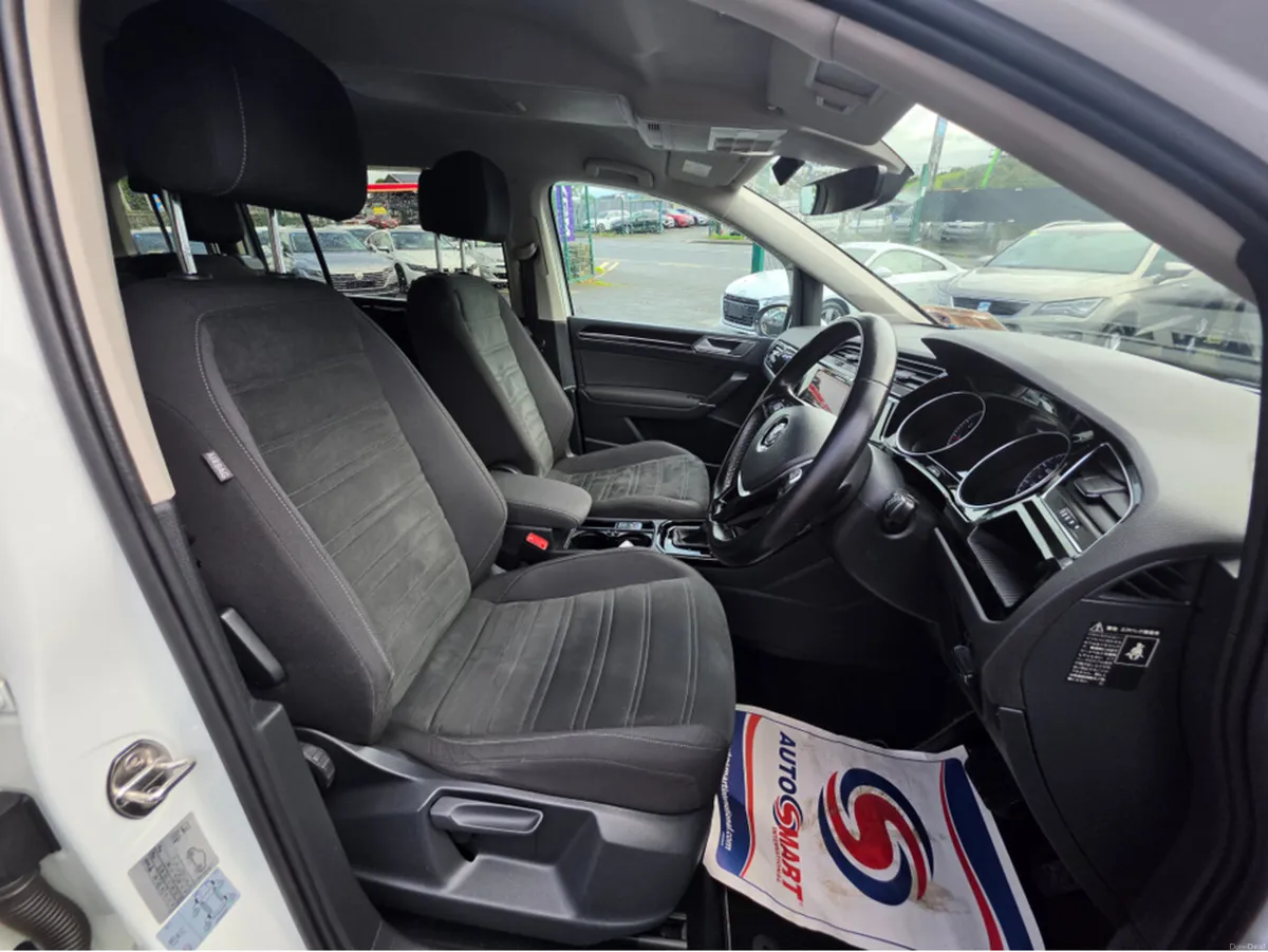 Volkswagen Touran 172 REG 7 SEATER HIGHLINE EDITIO - Image 6