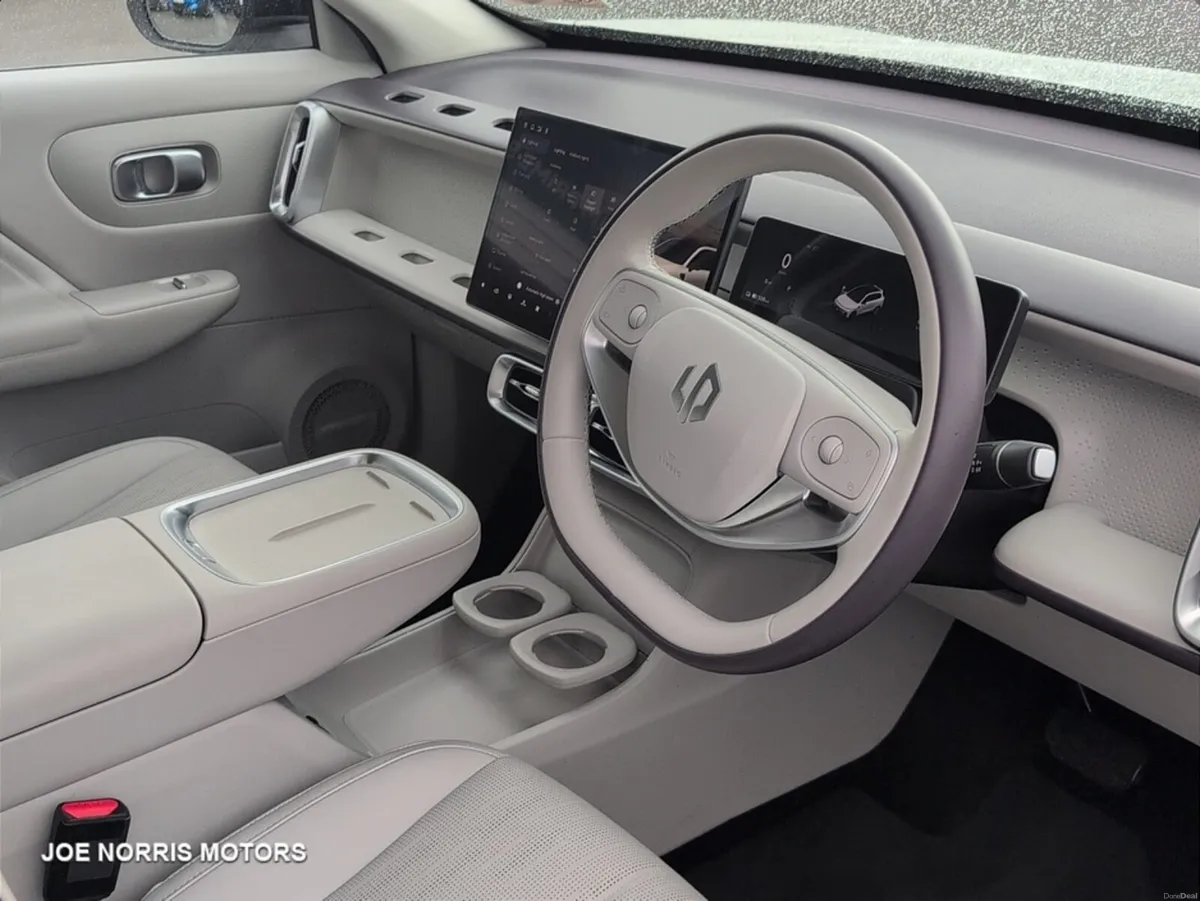 Leapmotor B10 DESIGN BEV 67.1KWH 434KM DEMO MODEL - Image 6