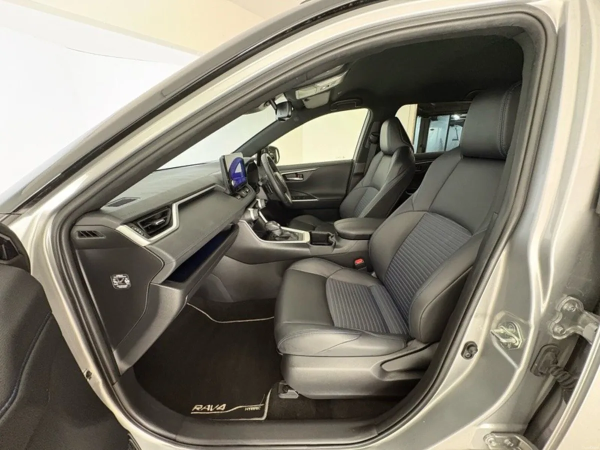 Toyota RAV4 Sport Hybrid - Image 6