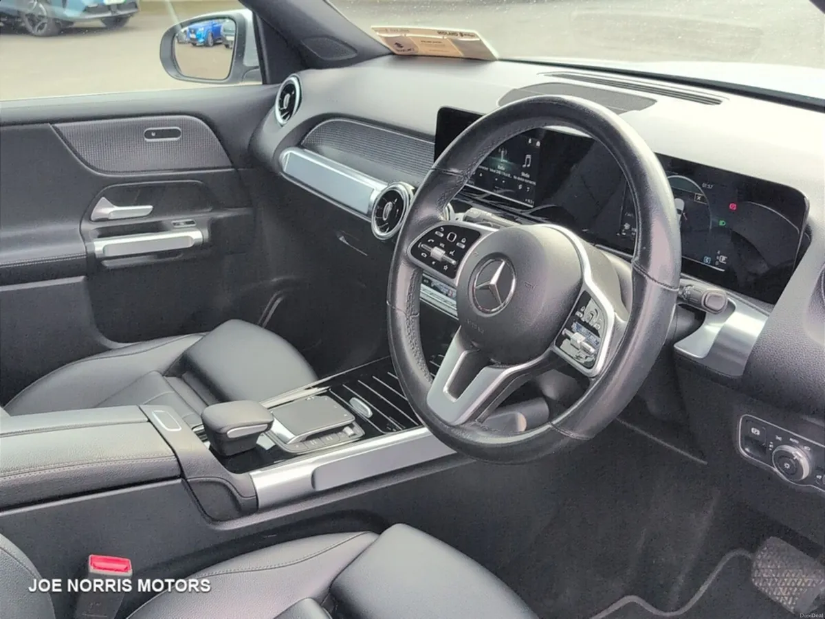 Mercedes-Benz GLB 2.0D AUTO 7 Seater 5DR - Image 6
