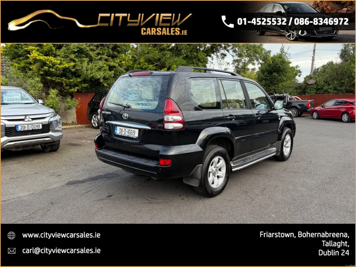 Toyota Land Cruiser 8 SEATER AUTOMATIC - Image 4