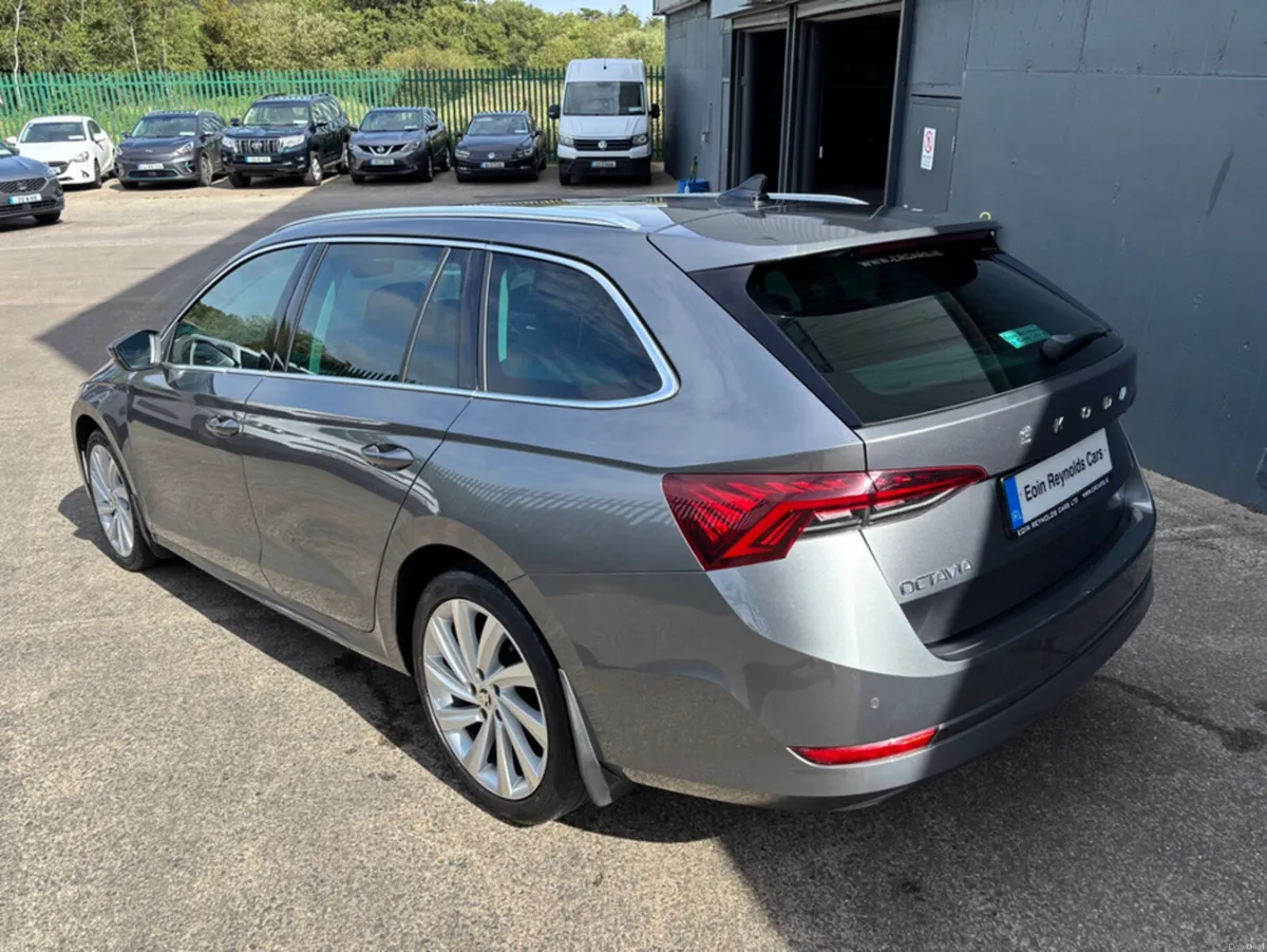 Skoda Octavia 222 STYLE 2.0 TDI 150HP DSG ESTATE H - Image 6