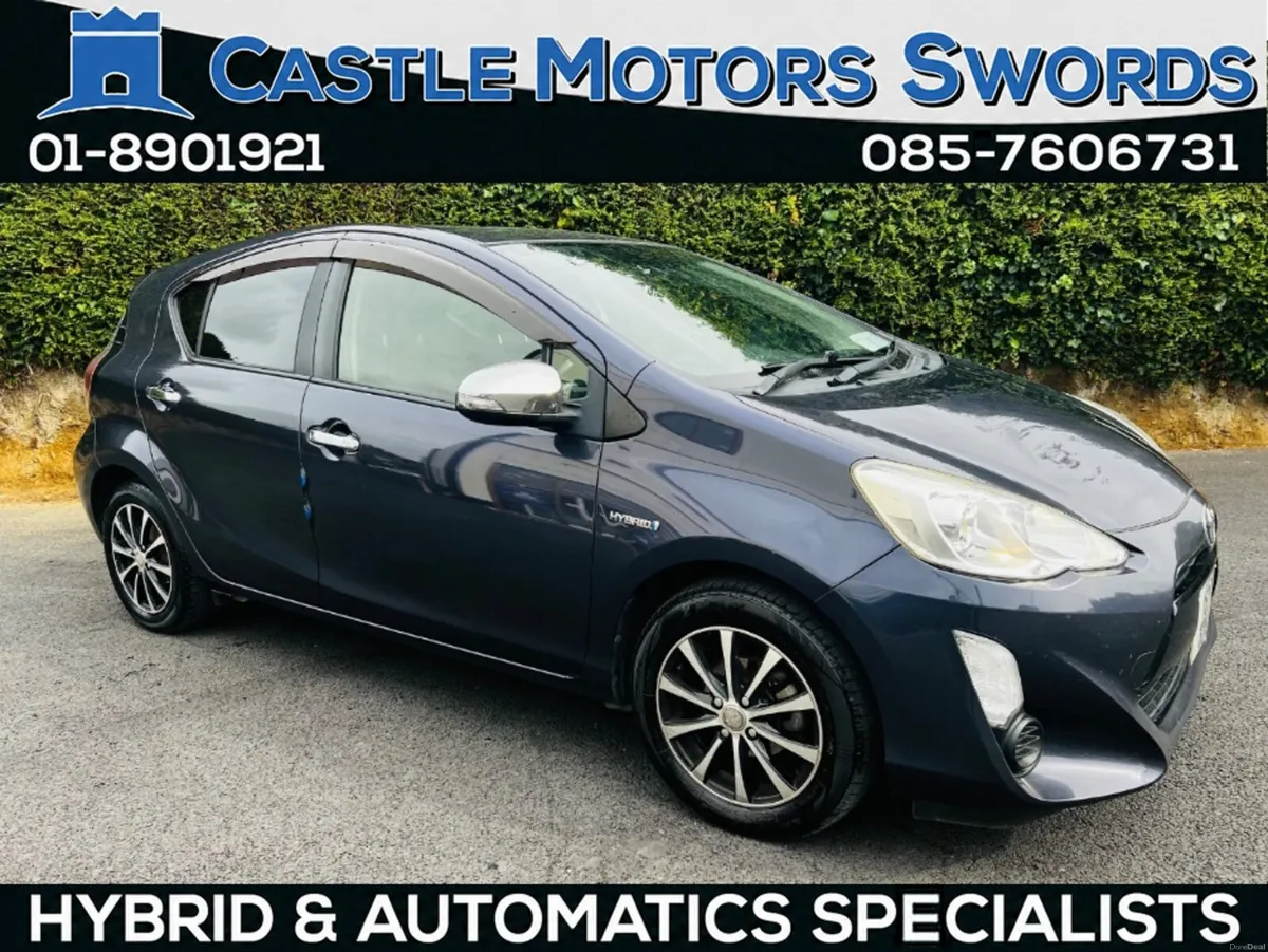 Toyota Aqua 1.5 AUTOMATIC HYBRID PUSH BUTTON START - Image 3