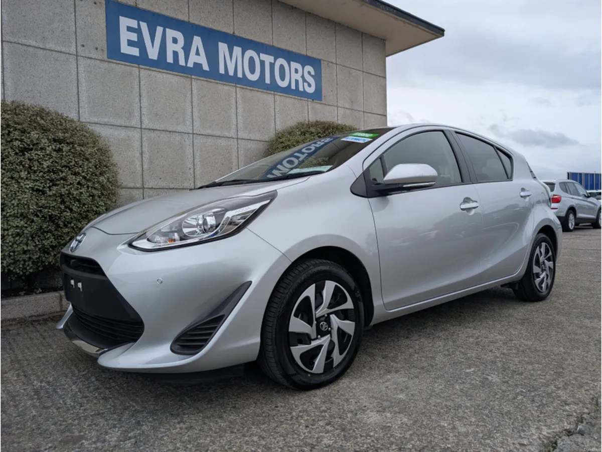 Toyota Aqua S STYLE AUTOMATIC HYBRID 1.5 PETROL // - Image 4