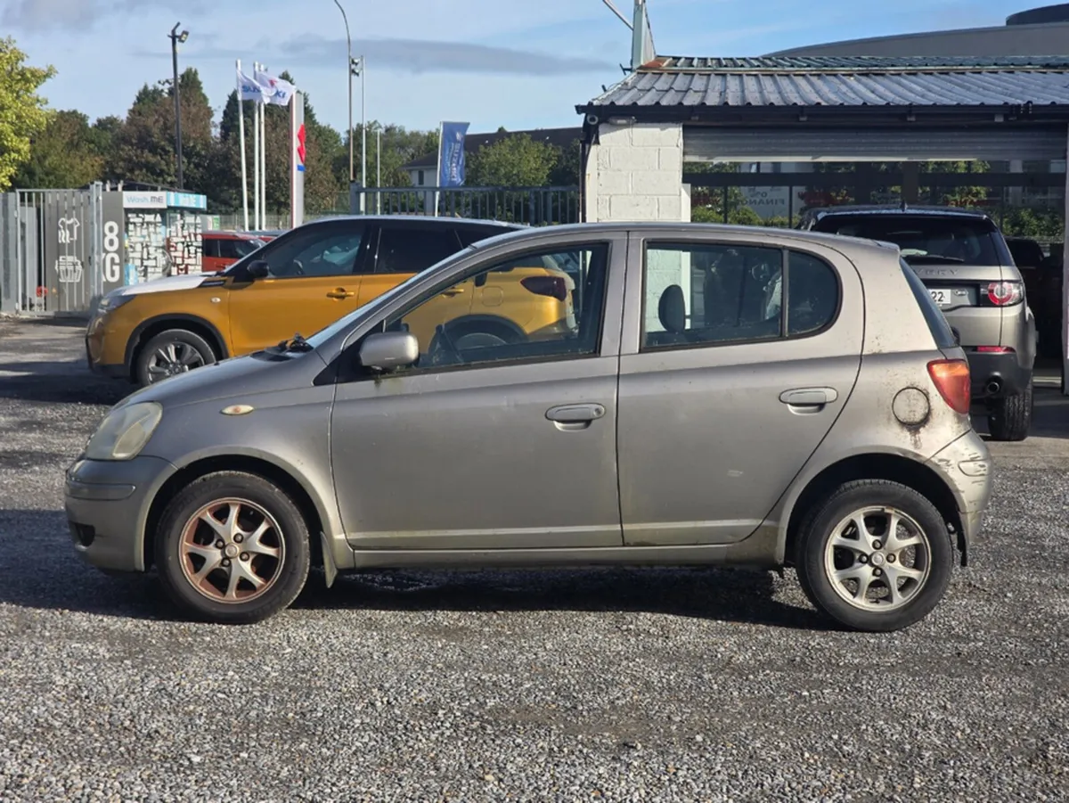 Toyota Yaris SOL M/C 5DR - Image 4