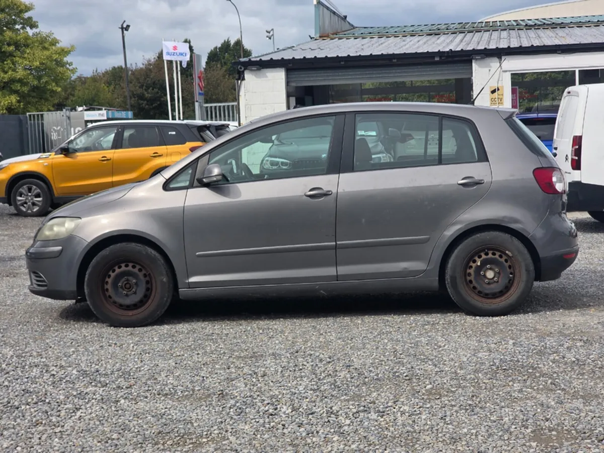 Volkswagen Golf Plus 1.4 80 BHP 5DR 80BHP - Image 4